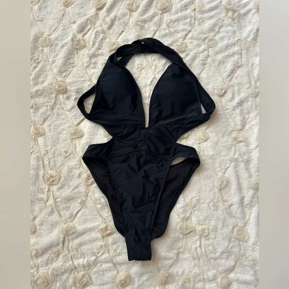 5 NEW Women’s One Piece Swimsuit Lot/Set! So CUTE! Stretch, Padded, Puckerbutt 🔥 - Picture 8 of 10